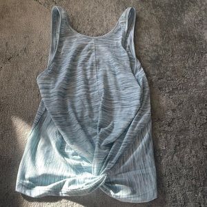 NWT ATHLETA essence twist tank